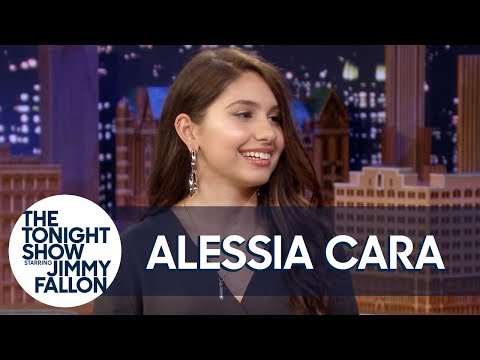 ショーン・メンデス、2013年のツイッターからアレッサ・カーラをフォローして今日のツアーへ (Shawn Mendes Followed Alessia Cara from Twitter in 2013 to Tour Today)