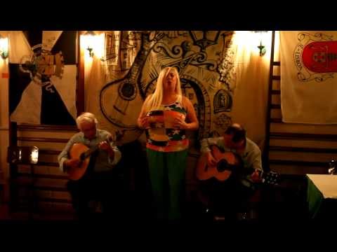 Marta Soares, "Fado Bailarico" - "O meu amor é forcado"