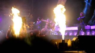 Download lagu [Kenny] Jay Chou & Lara Liang - Snake Dance (Changsha Concert 2011) mp3