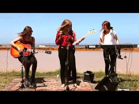 Stonefield - Ruby Skies // Large Noises [Pyramid Rock Sessions]