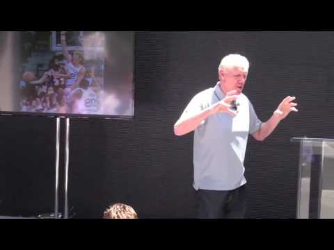 Leadership Lessons: Golden State Warriors Turnaround - Bill Walton