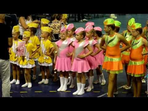 Mažoretky BABY a MINI LASSIES miniformace vyhlášení - 12.5.2011 Dubňany