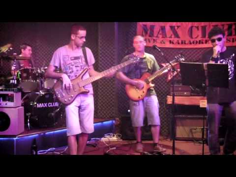 D Effect at Max Club live 5 06 2015 Hate everything about you Yglu kid Joe cover