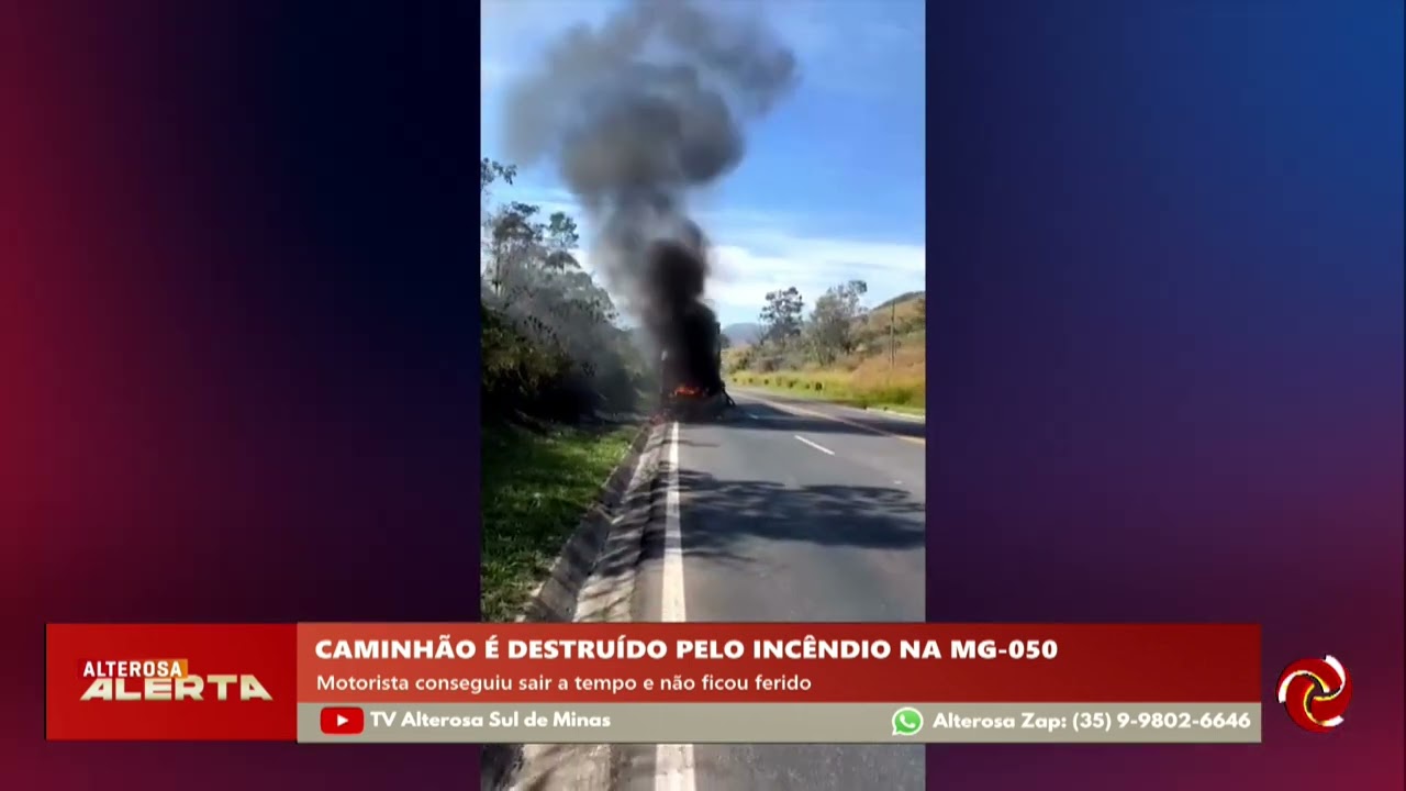 Caminhão é destruído pelo fogo em Passos