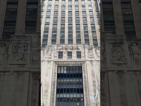 Chicago's One North LaSalle Art Deco Building - Drone Footage