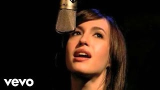 Kate Voegele - Behind The Scenes Of One Tree Hill