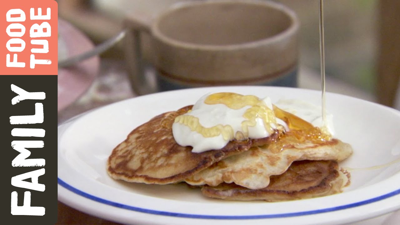 Easy family pancakes: Jamie, Poppy & Daisy Oliver