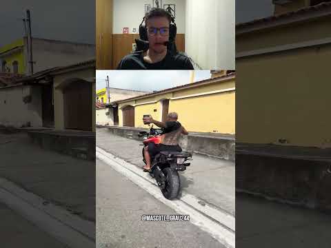 O cara filma e dá grau ao mesmo tempo 😳 #shorts #moto #grau