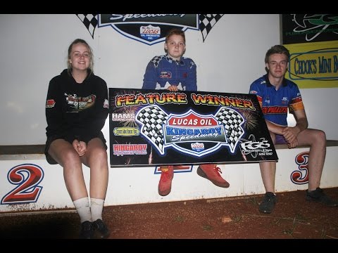 VIDEO JUNIOR SEDANS FEATURE RACE KINGAROY SPEEDWAY Rnd.1 OF THE "ALLSTARS SERIES".