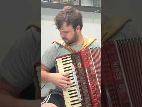 Infância Perdida - Os Monarcas