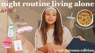 6pm COZY NIGHT ROUTINE LIVING ALONE! cooking soup, working out, skincare grwm, + autumn shopping 🍂