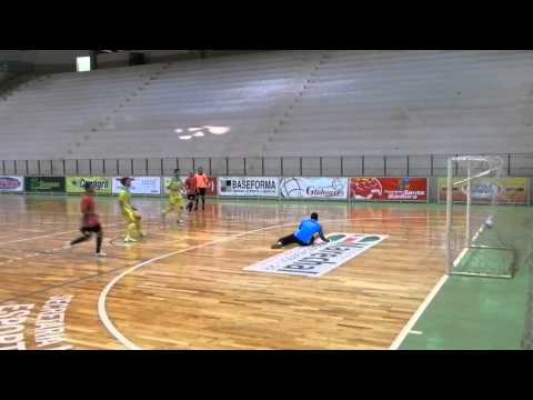 Olhonabola: Copagril 5 x 3 Foz Cataratas - gol de Leandrinho