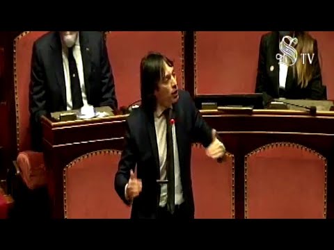 Coronavirus, Perilli (M5s) attacca Salvini: "Mmonumento all'incoerenza". E scatta la bagarre