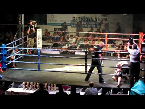 Michal Lamacký vs  Martin Mihálik - YoungBlood Hodonín 21.6.2014