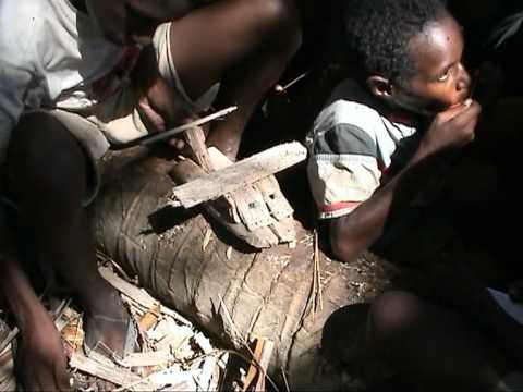 how a boy builds an airplane - Aorket Asmat Papua
