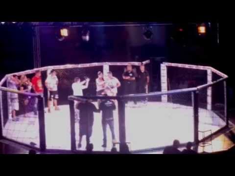 Bison Kombat - Luta entre Vinny Loureiro e Zé Conceição