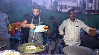 Indian Brothers Selling Cheese Omlet Curry | Surat Famous Egg Omelette | Indian Street Food