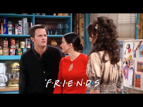 Chandler “Still Has Feelings” for Janice | Friends