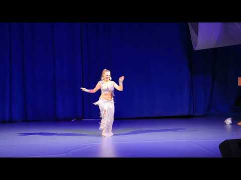 DARIYA MELNIKOVA - BURLESQUE FUSION