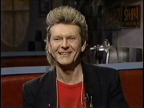 Chris Squire of Yes 1985 MTV interview