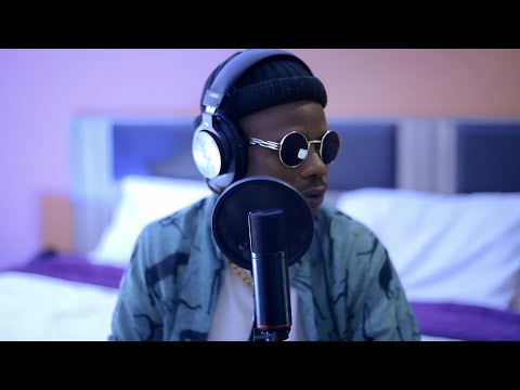 Huby Blakes bedroom live session 