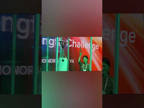 Эта батарея ломает физику