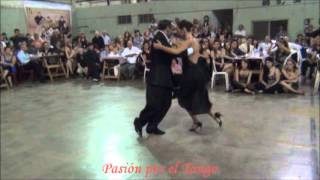 JESICA ARFENONI y MAXIMILIANO CRISTIANI bailando el vals CIELO DE ESTRELLAS en la MILONGA DEL MORAN