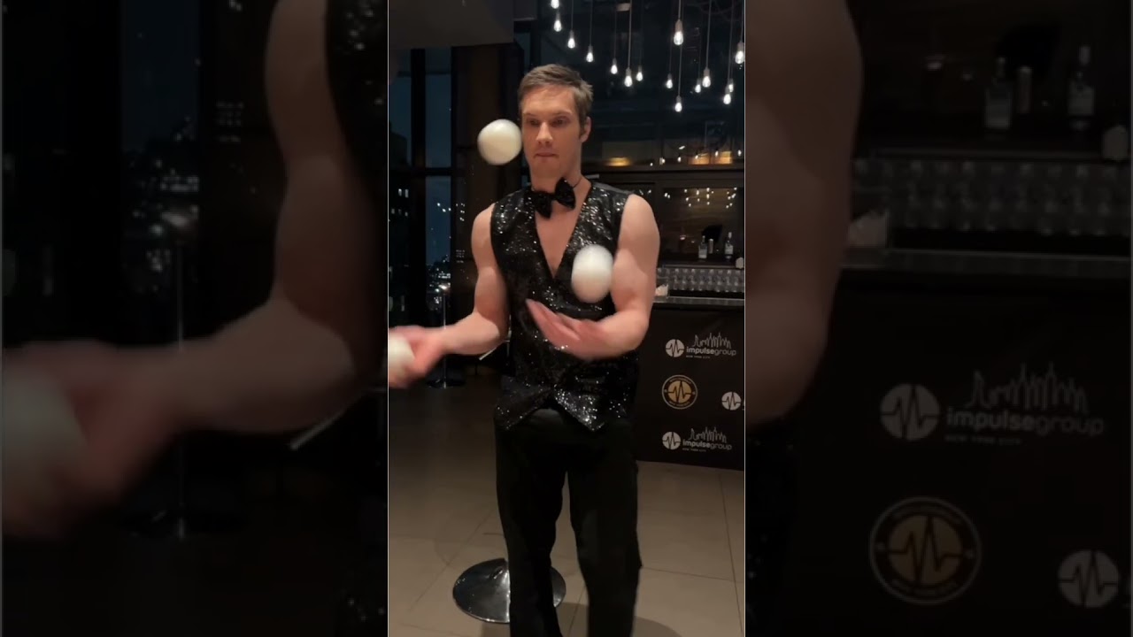 Promotional video thumbnail 1 for Vova Juggler