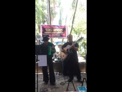 patauboys home studio: Tambunan Busking Corner