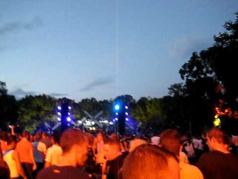 Q Base Raveolution - Open Air