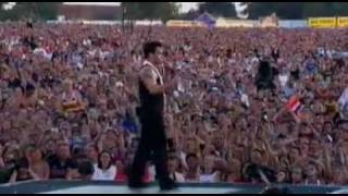 Robbie Williams - Monsoon - live at Knebworth