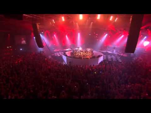 Armin van Buuren ft. DJ Shah & Chris Jones - Going Wrong ( Live )