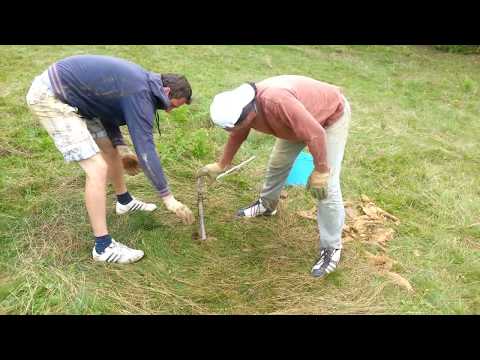 Rici trazeci vodu na planini bio u velikoj opsanosti sa svojim golfom 2 - Rici