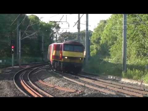 90039 1M44 Shieldmuir - Warrington RMT mail, 18th June 2014