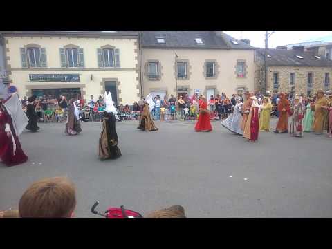 la fête médiévale dans les rues de Saint Renan esp.3