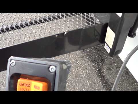 Northwest Bus Sales Used 2002 Ford Starcraft Allstar 14 Passenger Wheelchair Lift Bus S59443