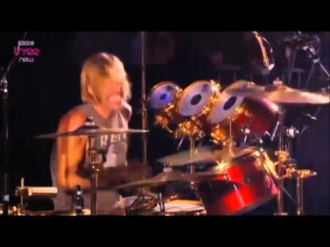 Videoclip de For All The Cows (Live) — Foo Fighters