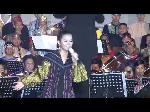 PUTRI AYU  - Simfoni Raya Indonesia