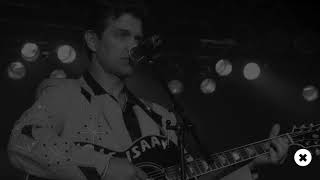 Chris Isaak' Silvertone "Dixie Fried" (Live)