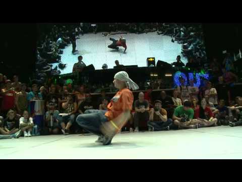 Lussy Sky MAGIC MAD MEN (Ukraine) vs Thomaz ROCKAFELLAZ (Poland): Oubtreak 8 Footwork Top 8