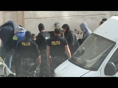 jurnal muscel tv 07 10 2016 proxeneti arestati 30 de zile   razvan grigore