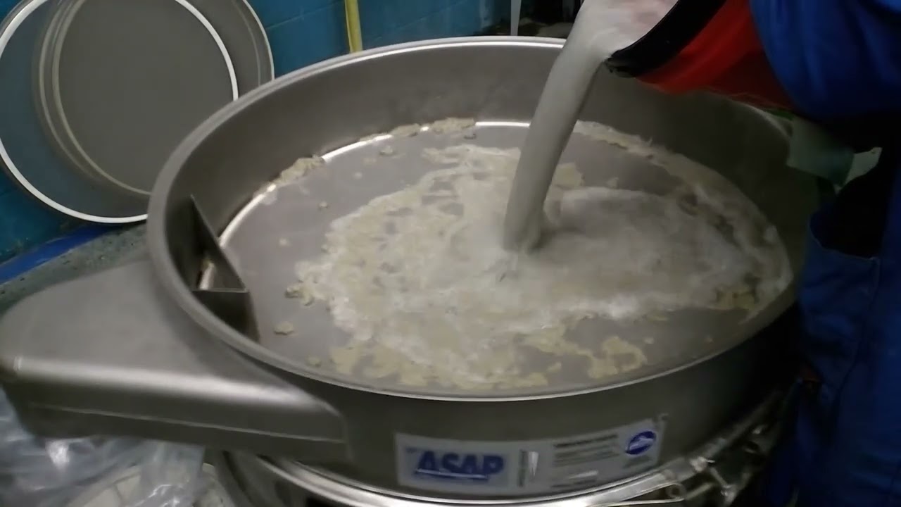 SWECO Round Separator Screening Concrete and Silica From a Pulp Fiber Slurry