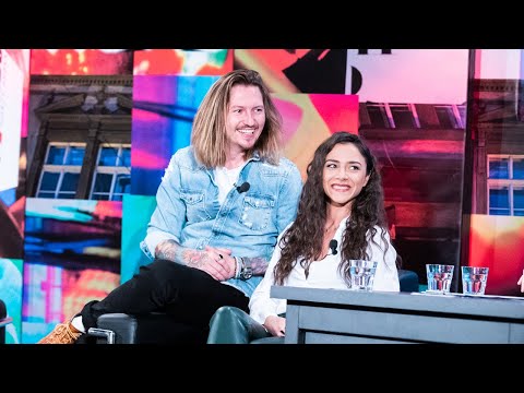 4. Eva Burešová & Přemek Forejt (15. 12. 2021, Malostranská beseda) - 7 pádů HD