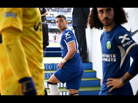 Thiago Silva guard of honour at Chelsea after final game for the Blues