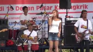 Download lagu New Larista - Lungset - Live Dangdut Performance mp3