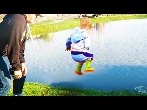 EXTREME PUDDLE JUMPING! (EXTREME PUDDLE JUMPING!)