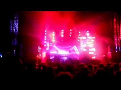 Pretty Lights live at Global Gathering, July 2014