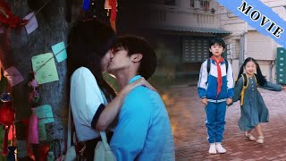 "Frère adoptif devenu mec! Au baiser, papa revient… Famille choquée! 😱💥"