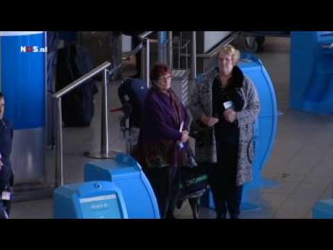 2 minutes silence, 2 minuten stilte Amsterdam Schiphol Airport