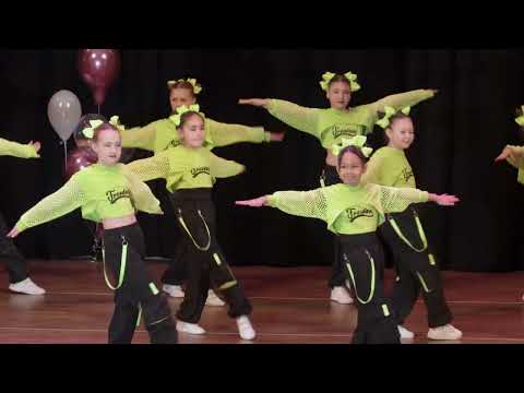 Dance Monkey Tones and I | Дэнс Манки танец флешмоб | Танцуют девочки 10 - 9 лет